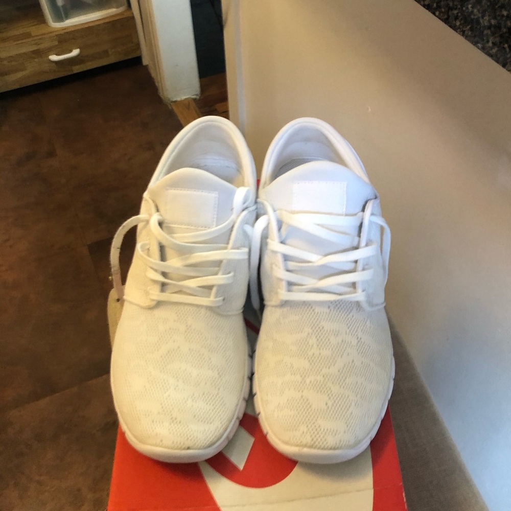 Nike Stefan Janoski - all white - size 10